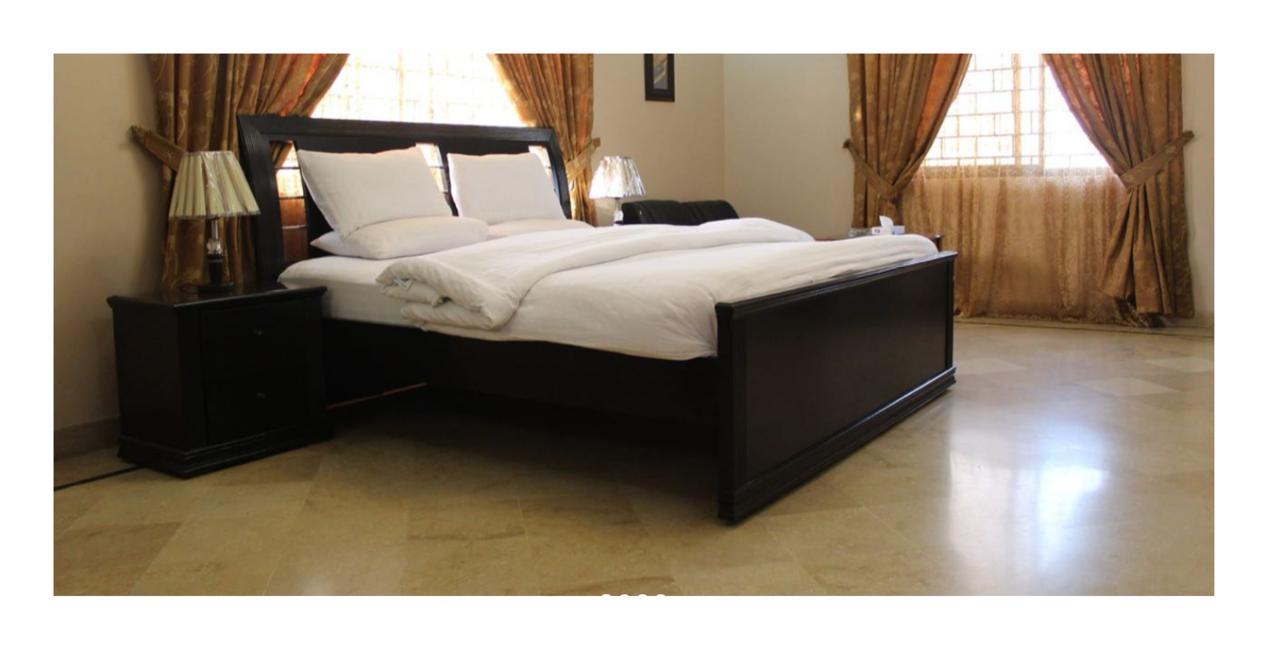 Luxury Inn Karaczi Zewnętrze zdjęcie