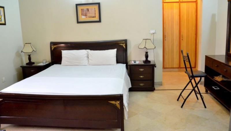 Luxury Inn Karaczi Zewnętrze zdjęcie